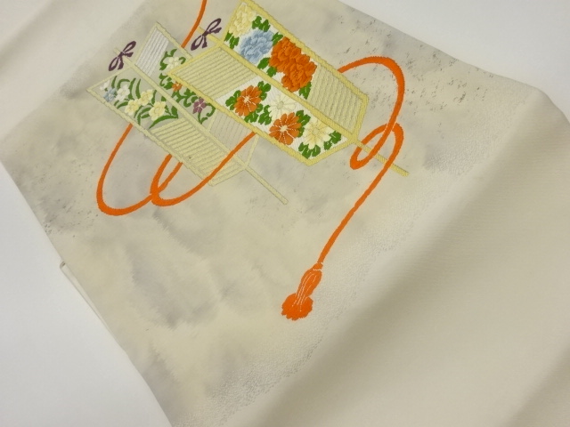 リサイクル　矢羽に組紐・草花模様織出し名古屋帯